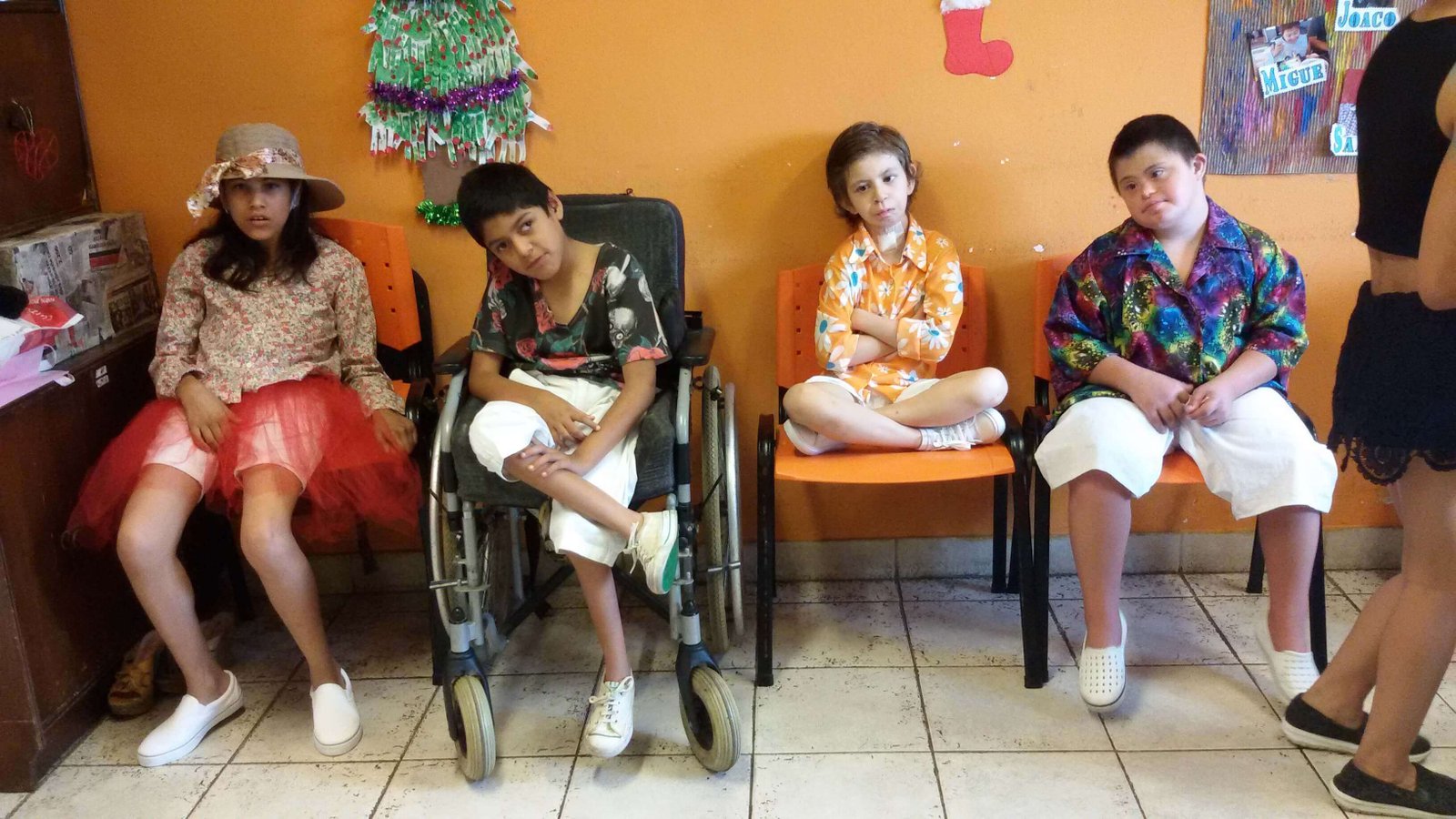 imagen de nenes del centro terapeutico cetenid